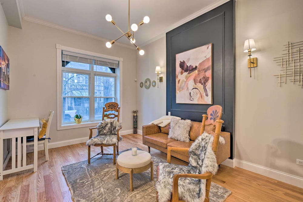 Photo of Others in Grand Boulevard