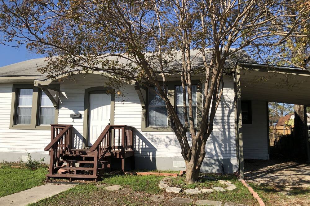 Photo of Outdoor in Northwest Los Angeles Heights