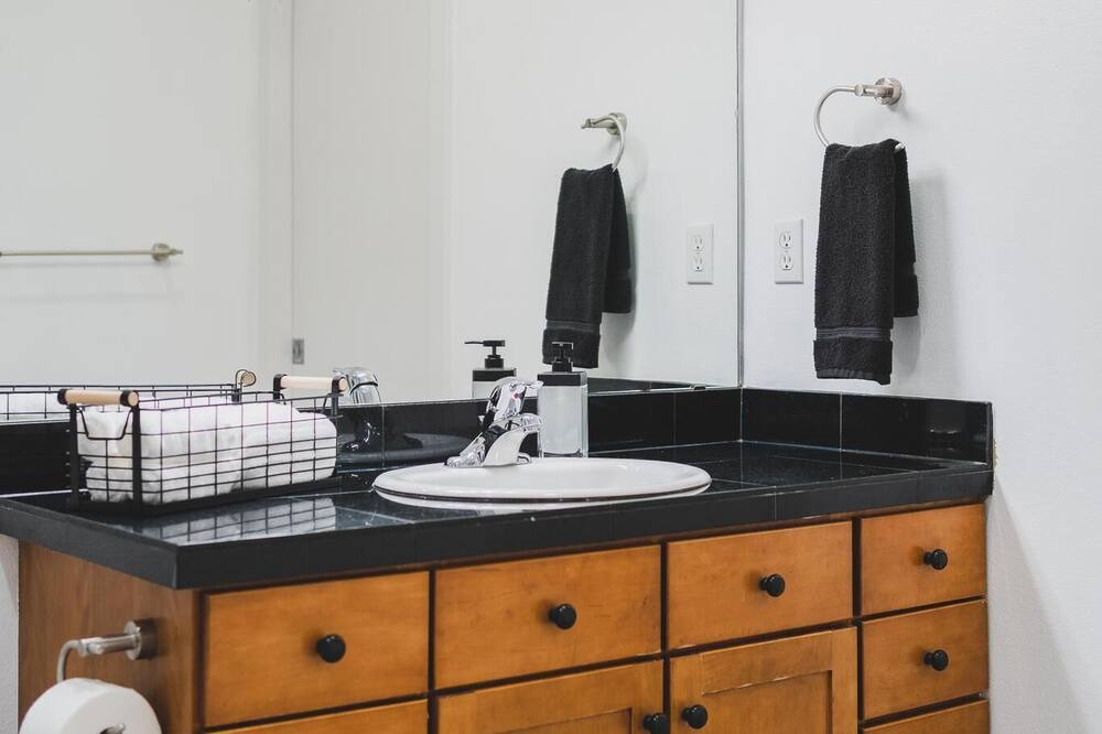 Photo of Bathroom in Squire Park