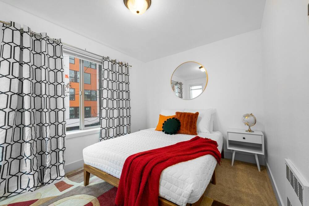 Photo of Bedroom in Squire Park