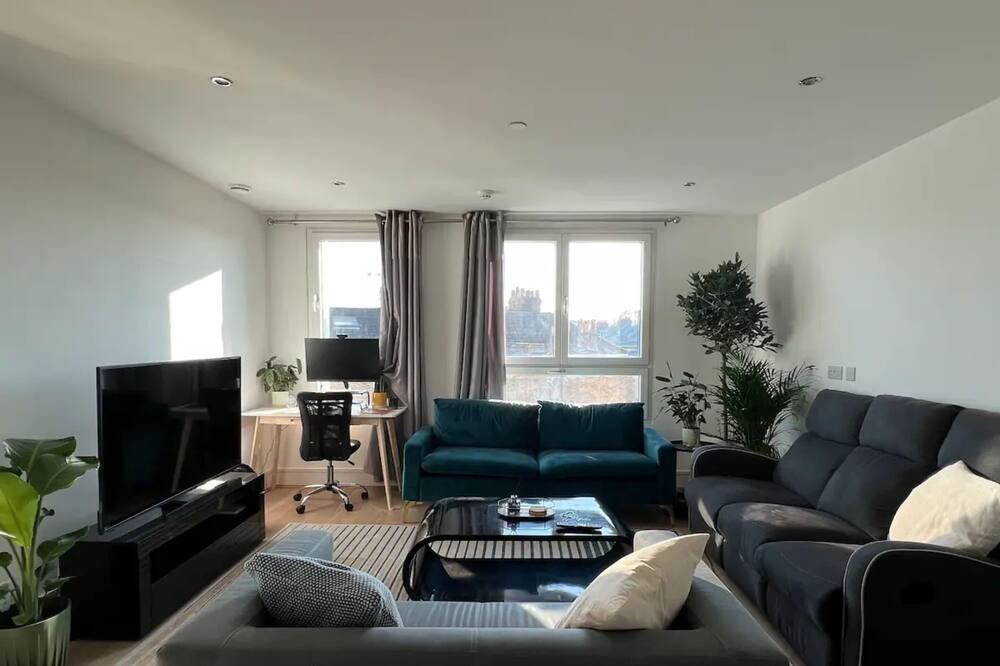 Photo of Others in Clapham