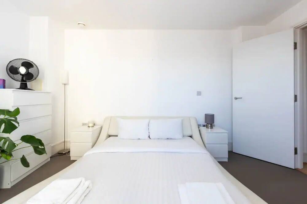 Photo of Bedroom in Clapham