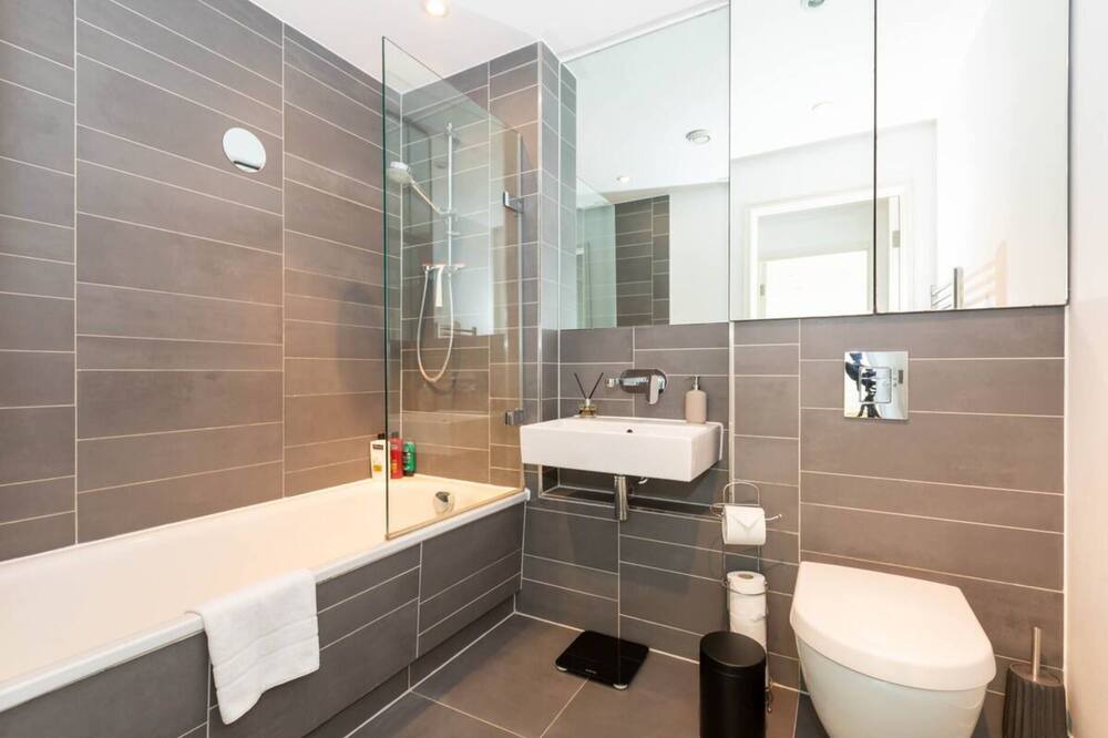 Photo of Bathroom in Clapham