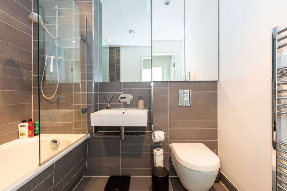 Photo of Bathroom in Clapham
