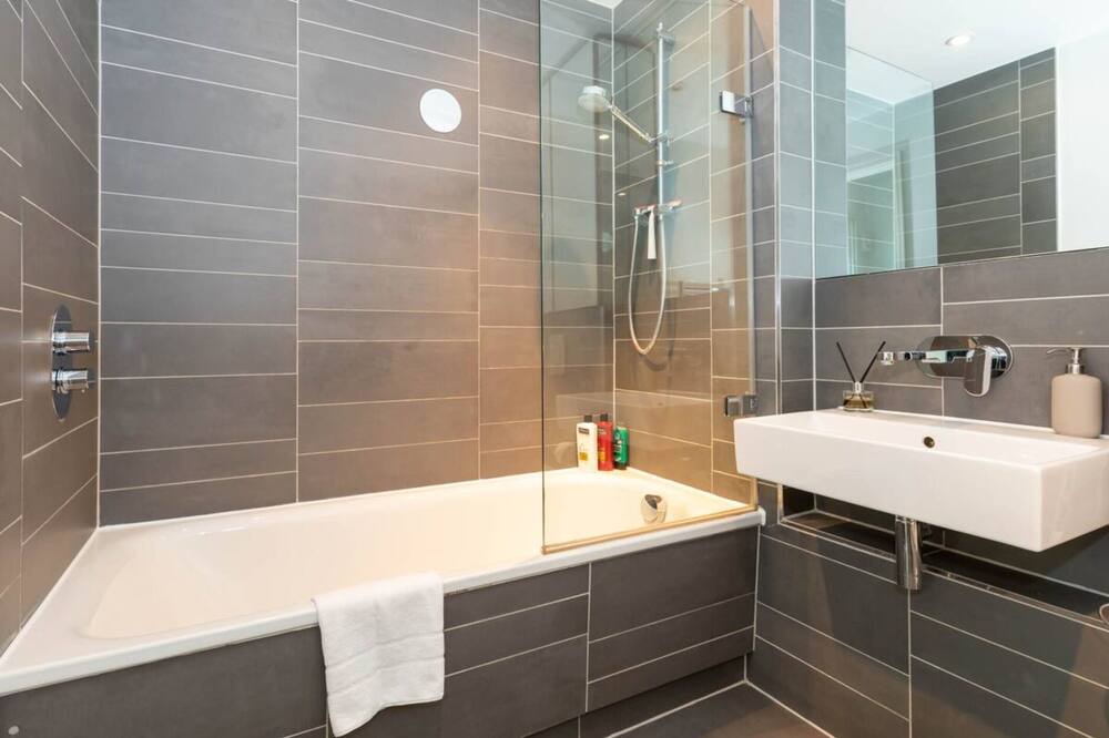 Photo of Bathroom in Clapham