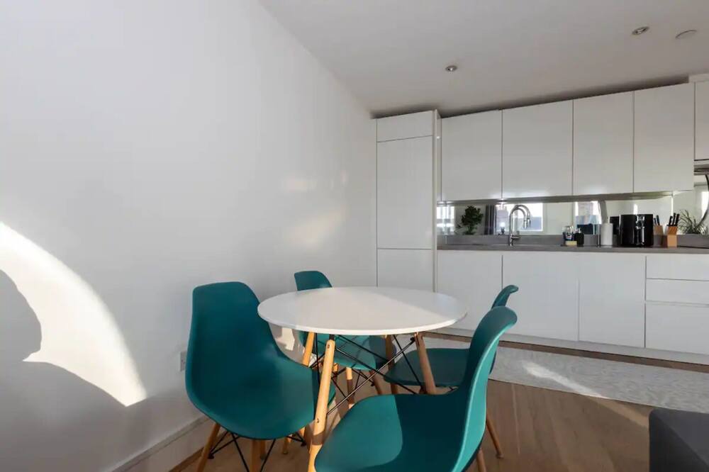 Photo of Others in Clapham