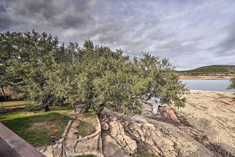 Photo of Outdoor in Burnet