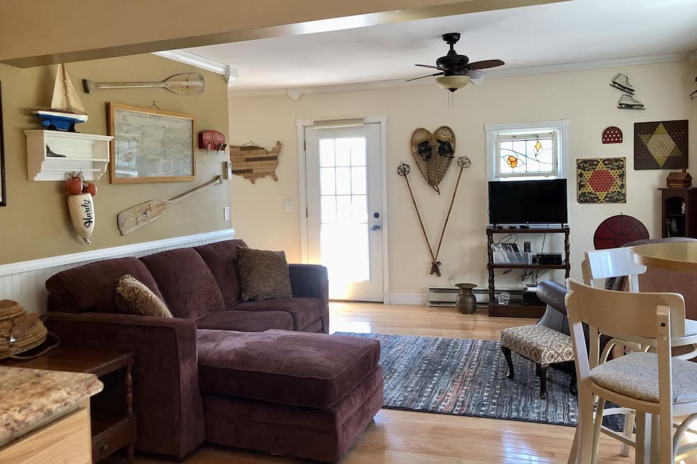 Photo of Others in Verona Beach