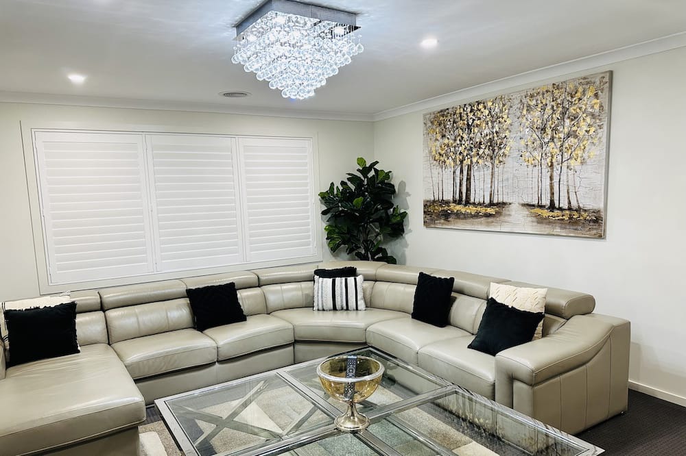 Photo of Livingroom in Bacchus Marsh