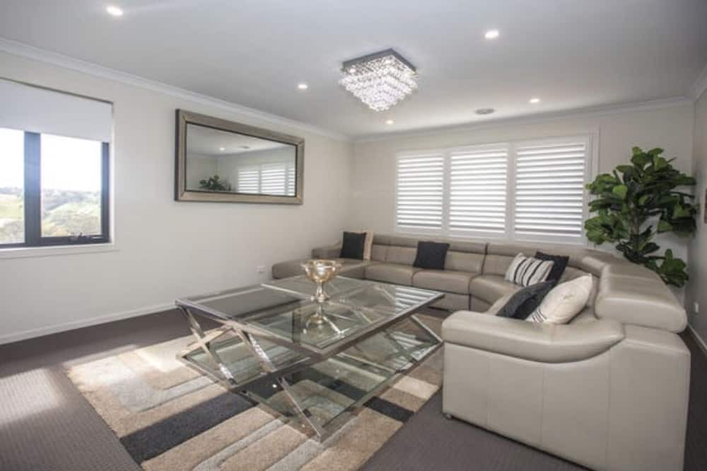 Photo of Others in Bacchus Marsh