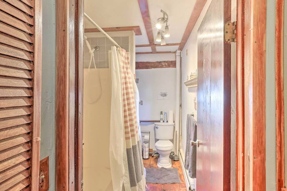 Photo of Bathroom in Jefferson