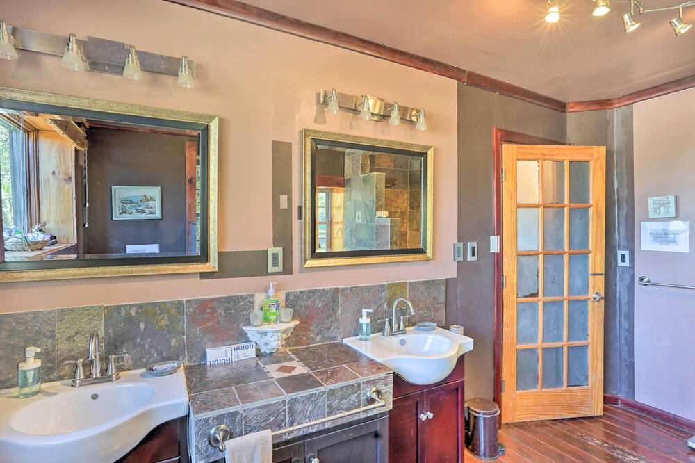 Photo of Bathroom in Jefferson