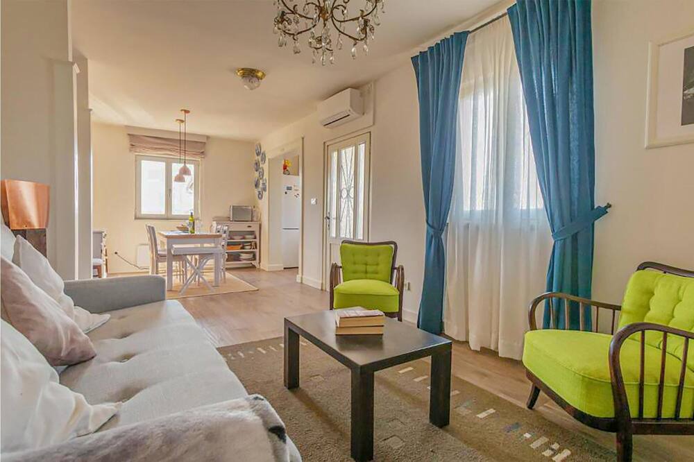 Photo of Bedroom in Grabri
