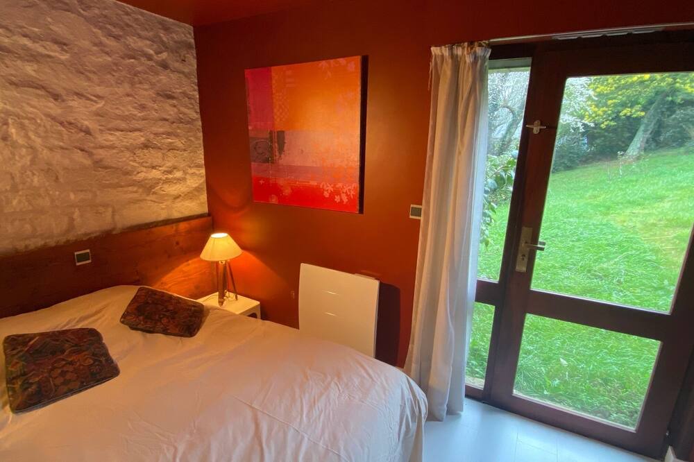 Photo of Bedroom in Ile-aux-Moines