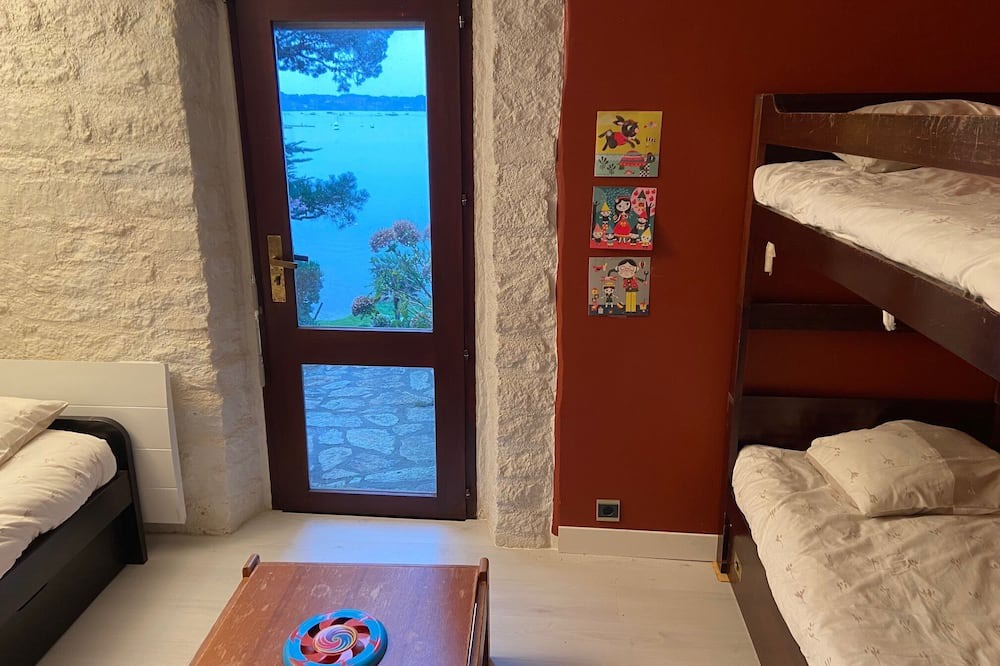 Photo of Bedroom in Ile-aux-Moines