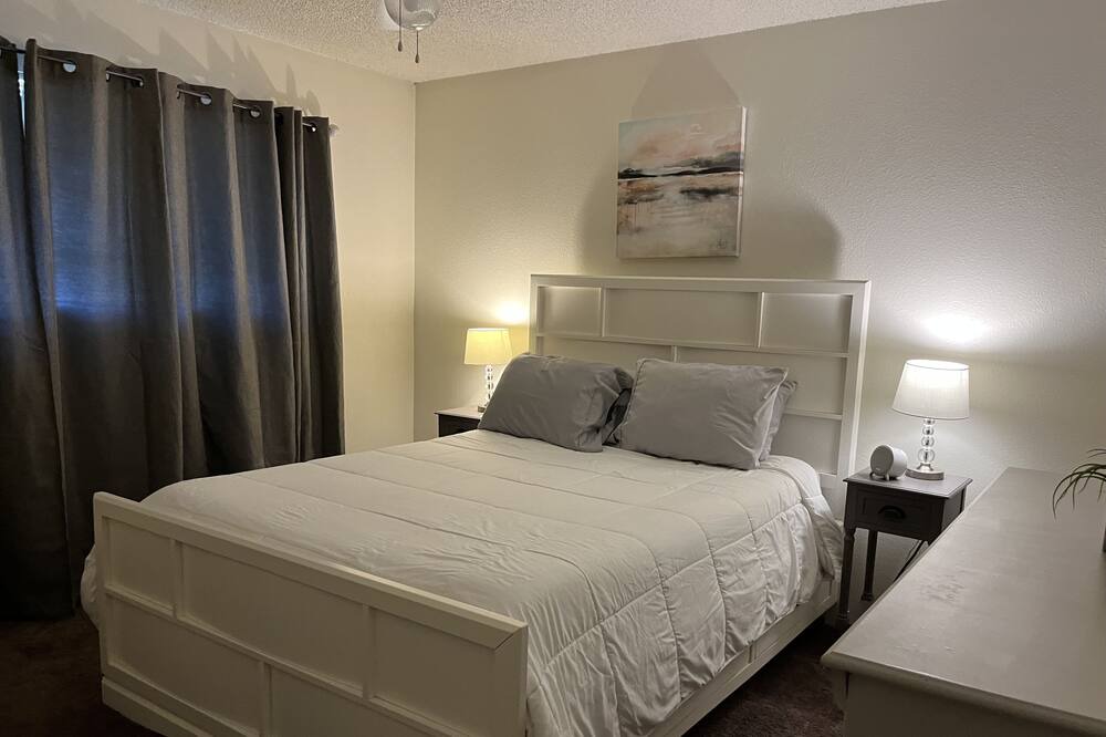 Photo of Bedroom in Lemoore