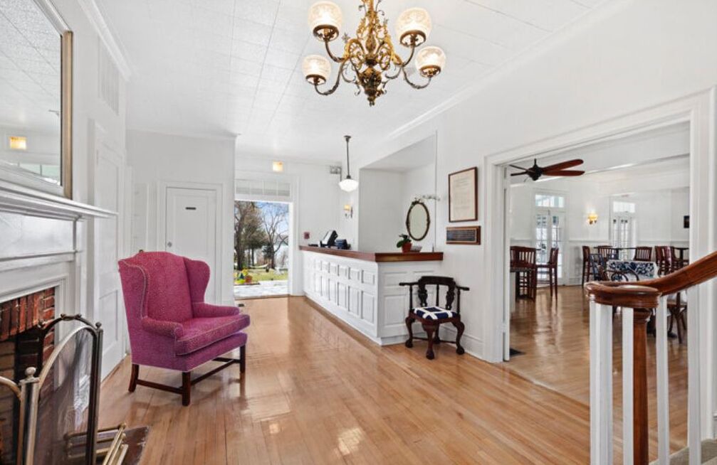 Photo of Others in Shelter Island Heights