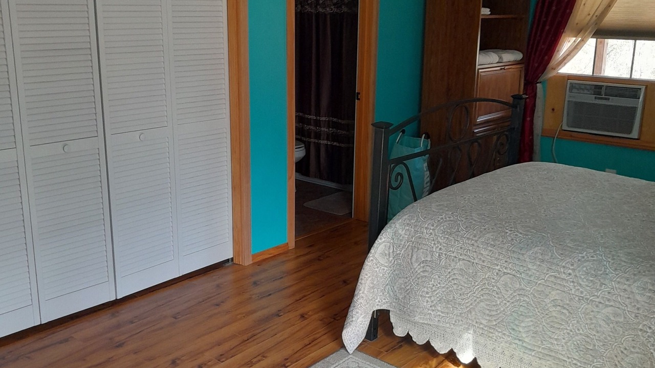 Photo of Bedroom in Greenwood