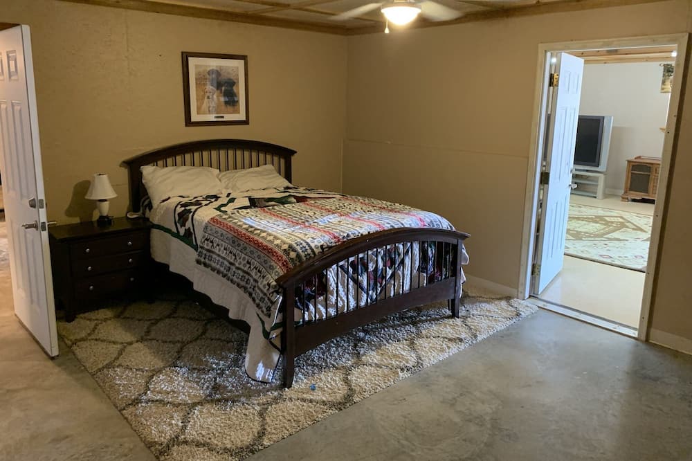 Photo of Bedroom in Dewey County