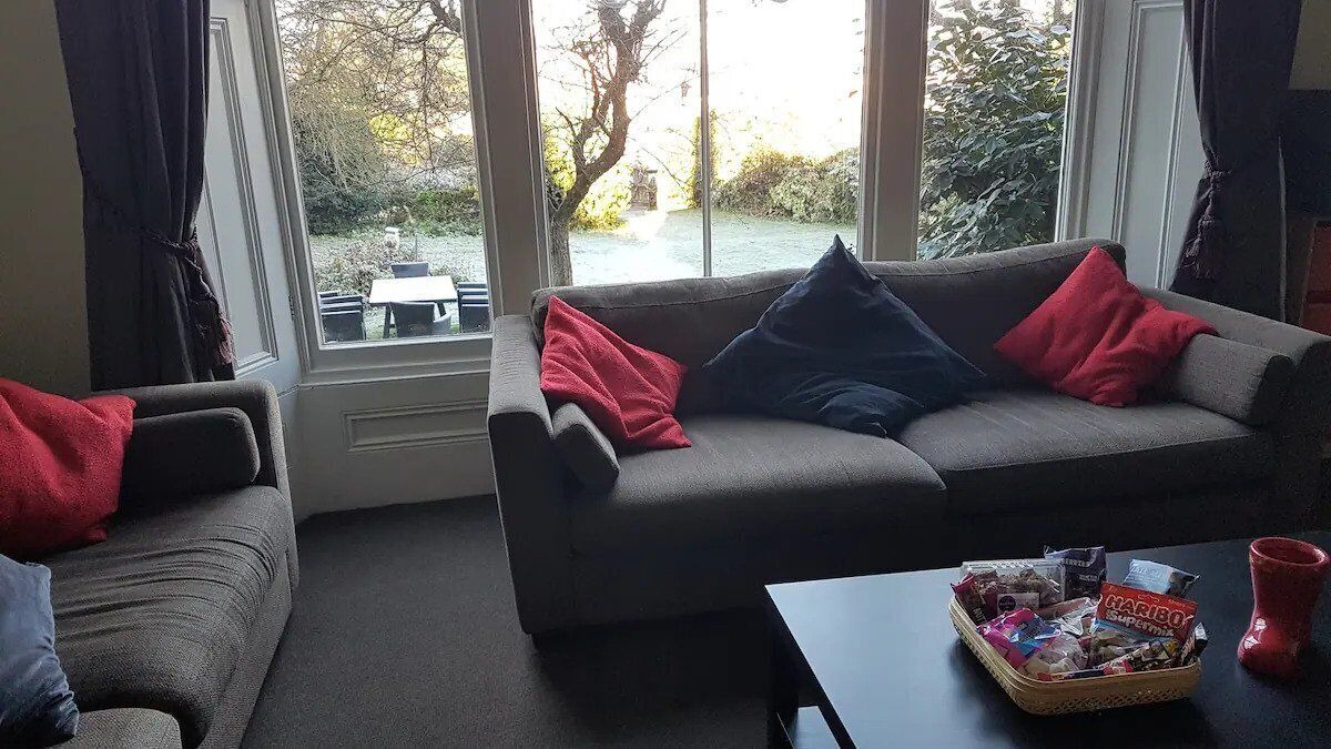 Photo of Livingroom in Reading