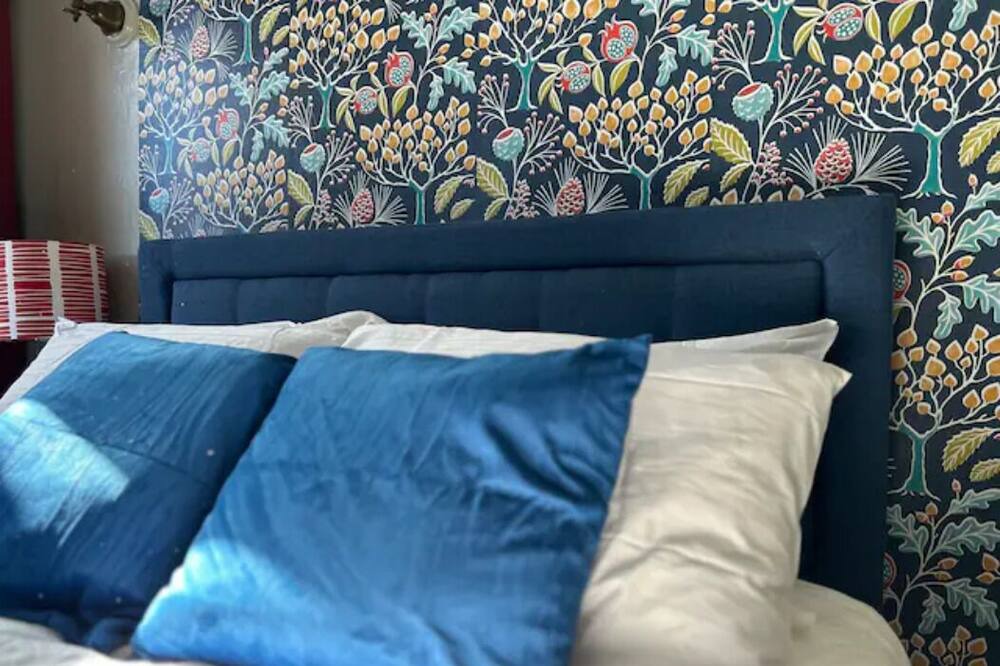 Photo of Bedroom in Warren