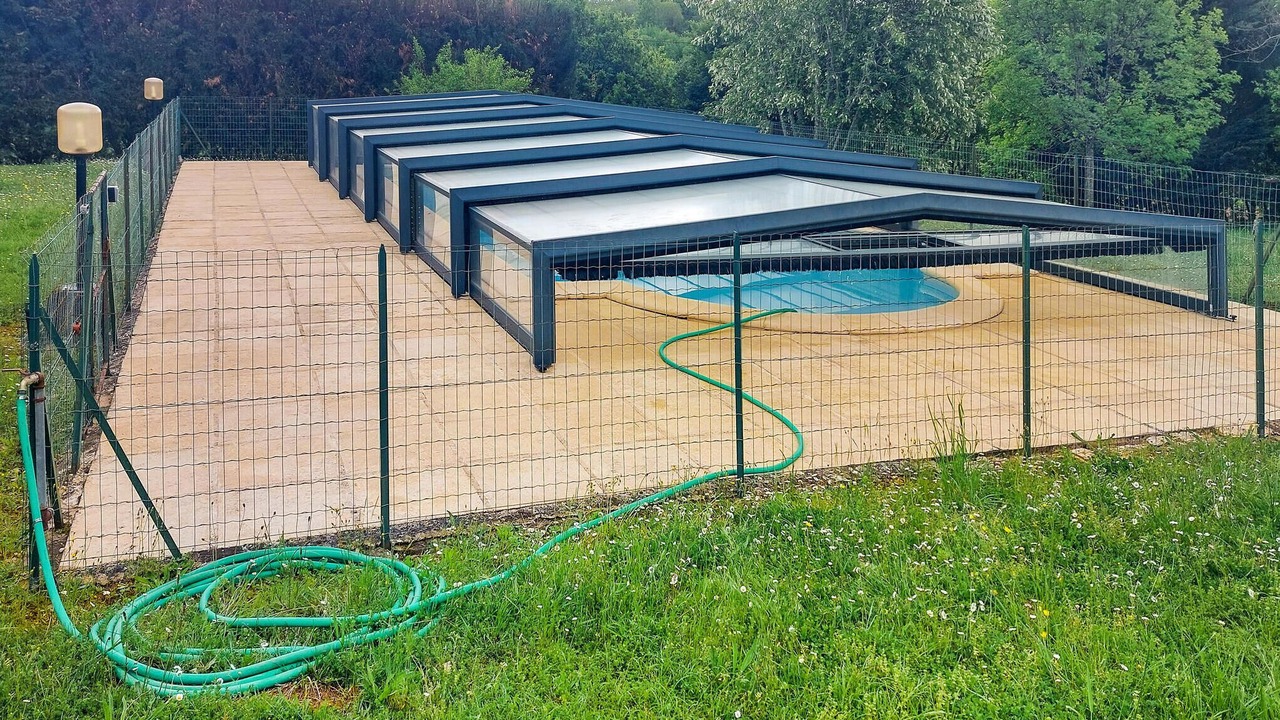 Photo of Others in Uzech