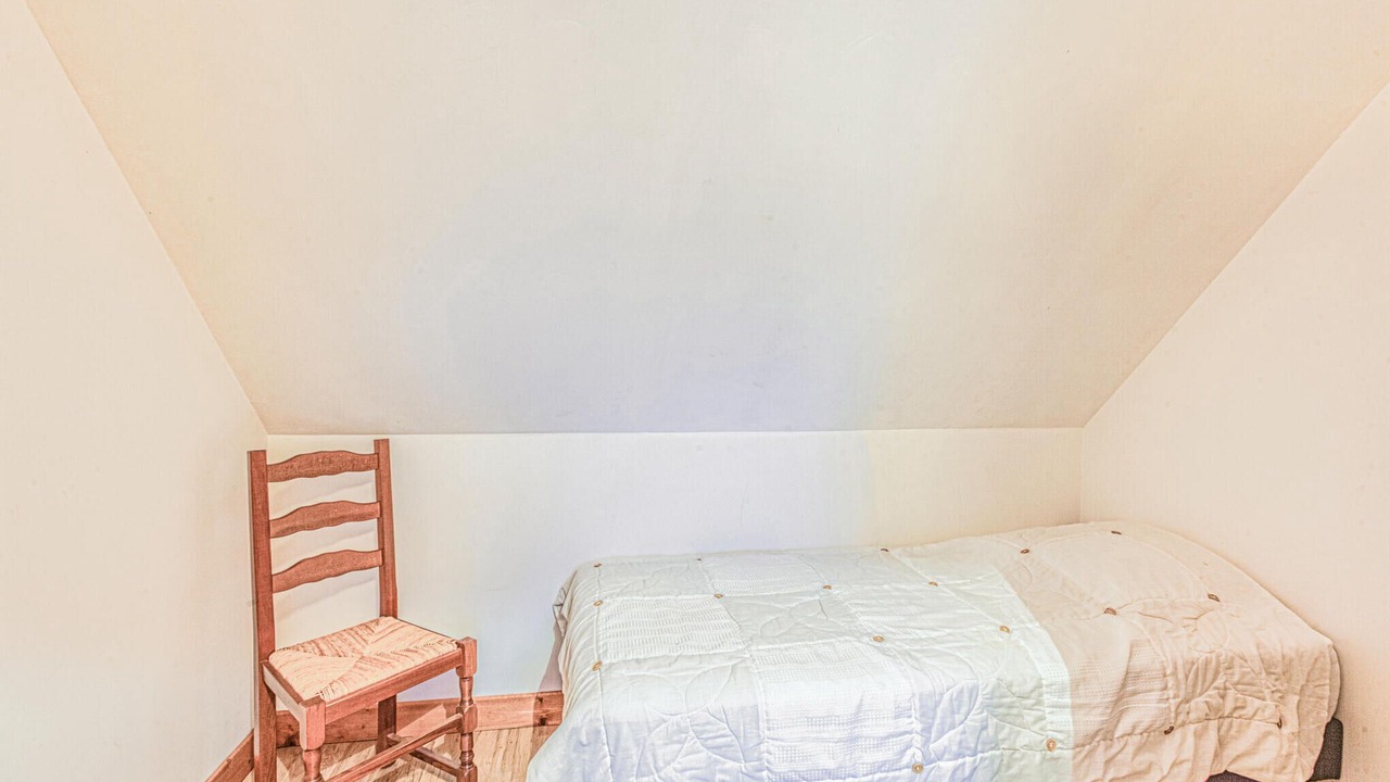 Photo of Others in Uzech