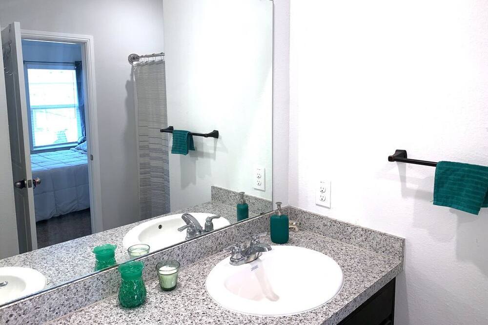 Photo of Bathroom in Crowley