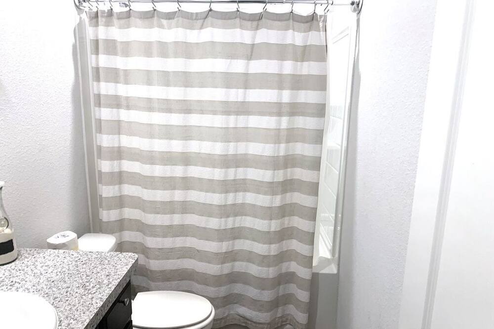 Photo of Bathroom in Crowley