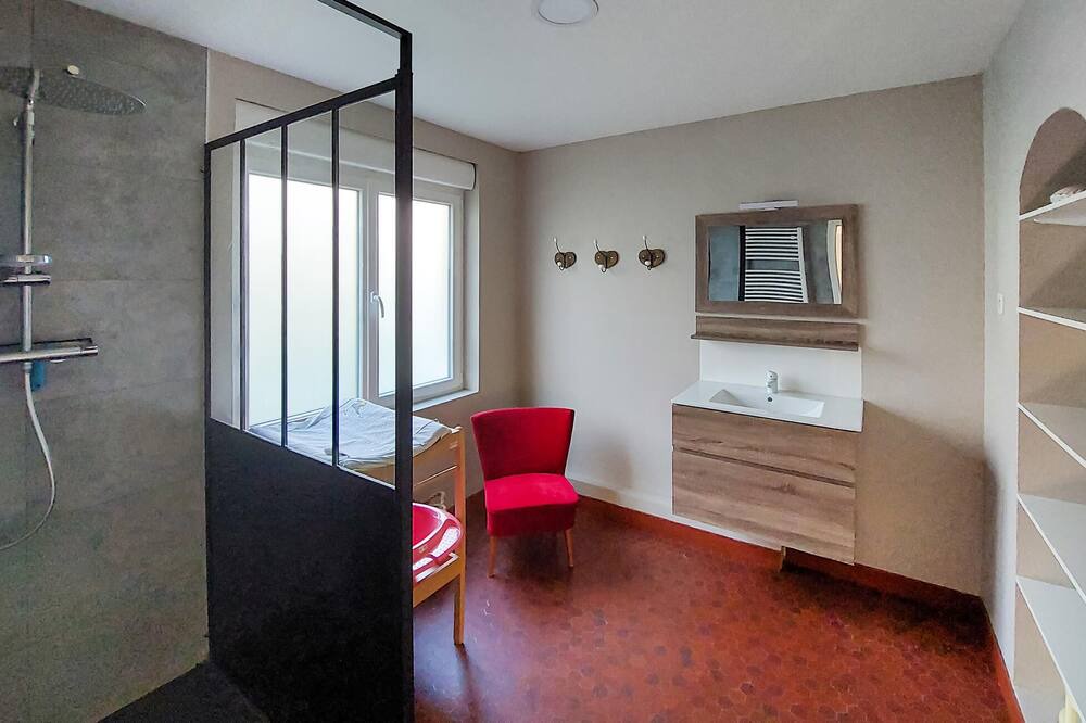 Photo of Bathroom in Hesdin-l'Abbe
