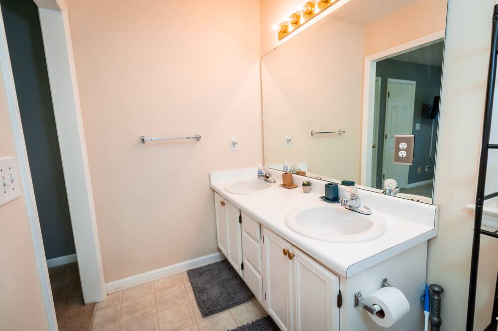 Photo of Bathroom in Southeast Raleigh