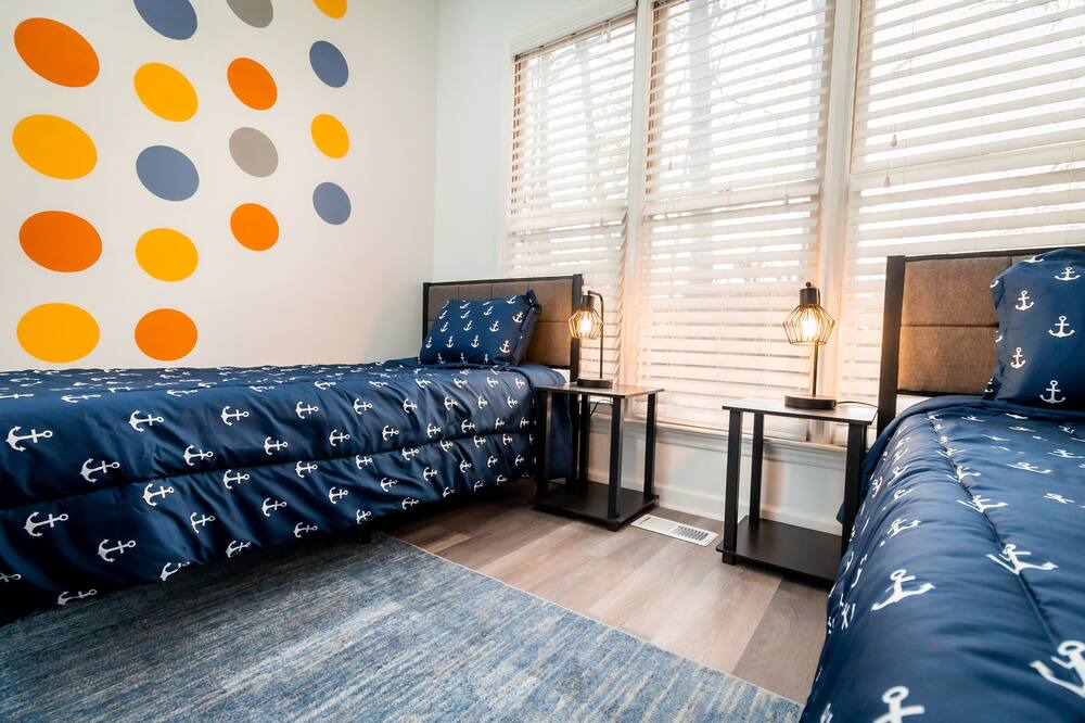 Photo of Bedroom in Southeast Raleigh