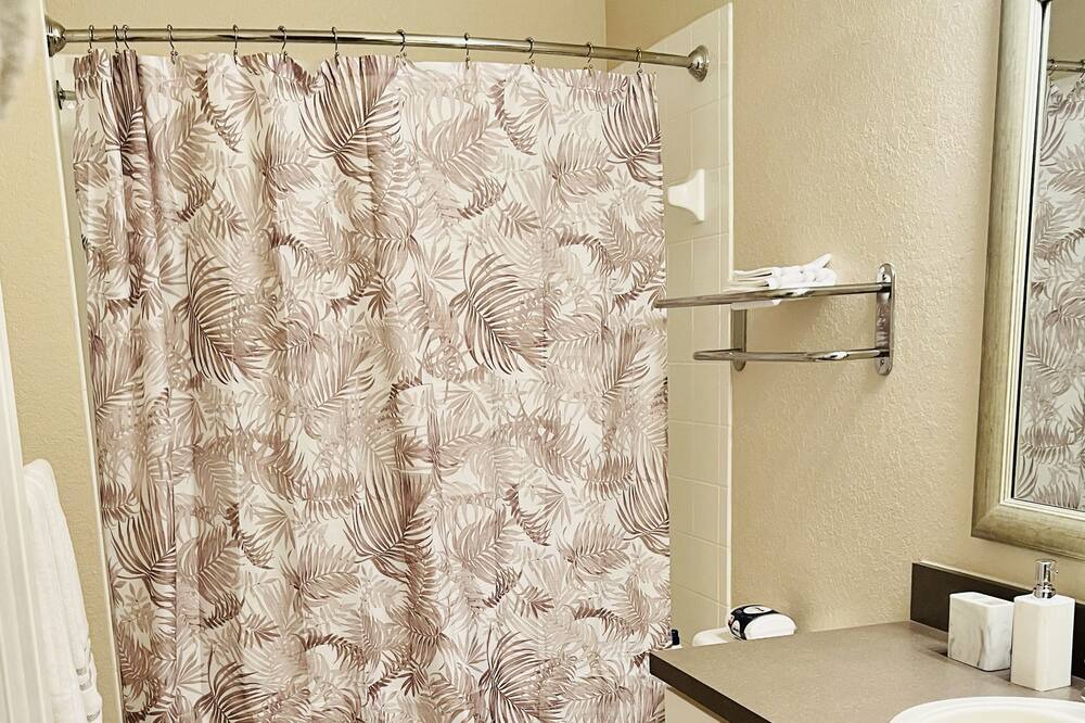 Photo of Bathroom in County Line Coalition