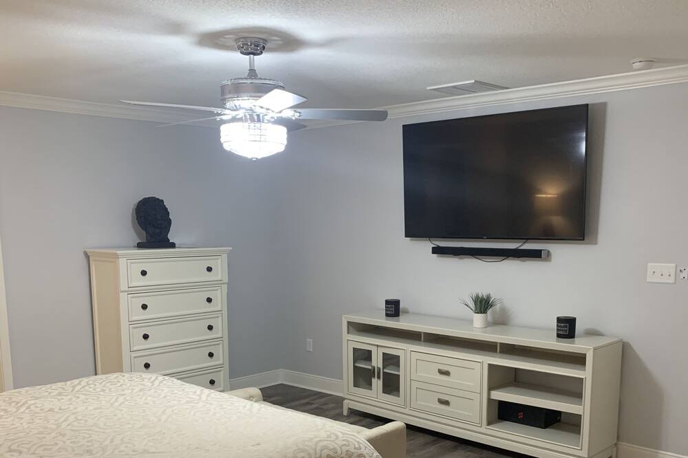 Photo of Bedroom in Ponderosa Forest