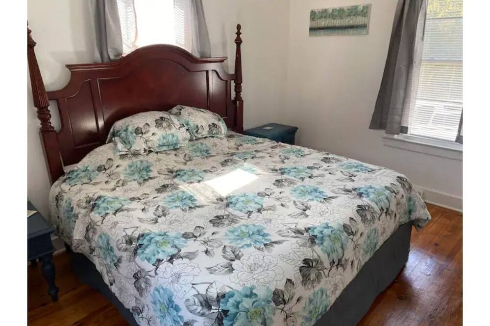 Photo of Bedroom in Mount Airy