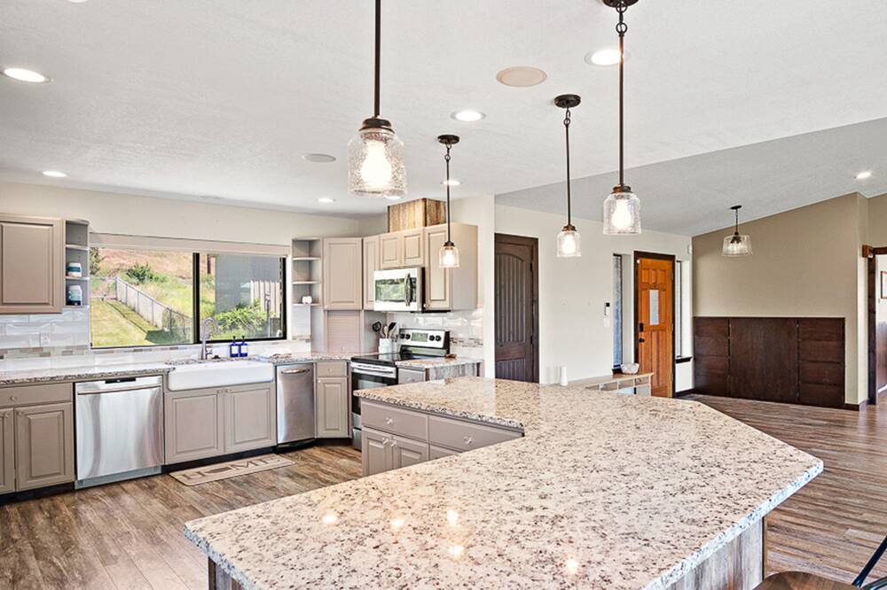 Photo of Others in Naches