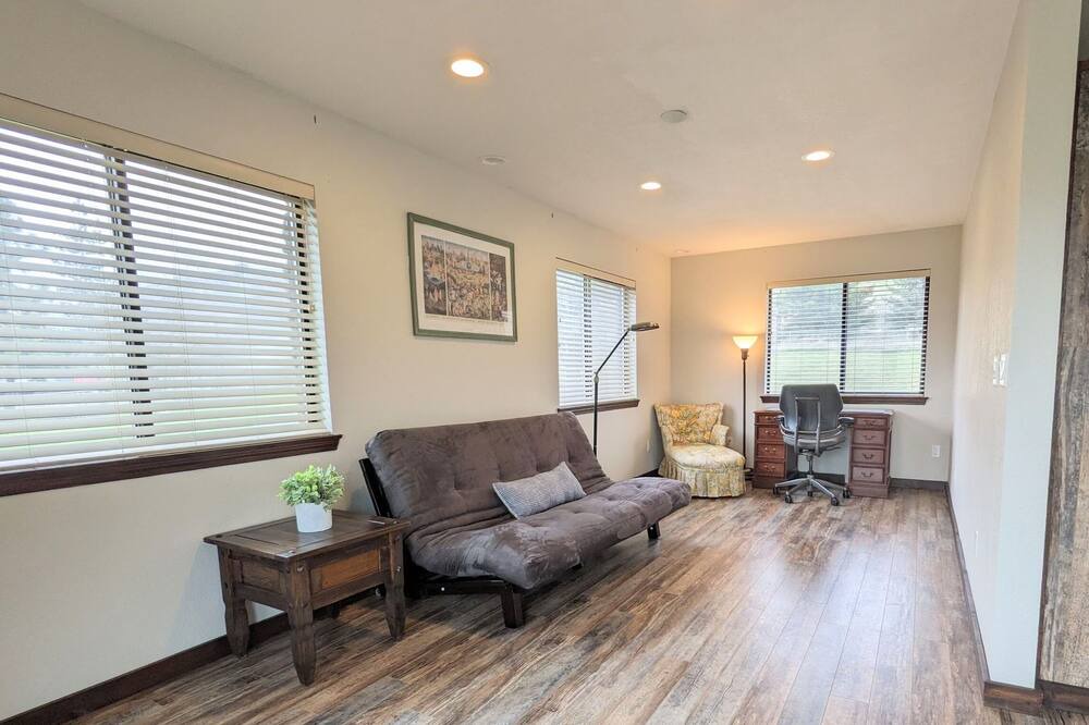 Photo of Others in Naches