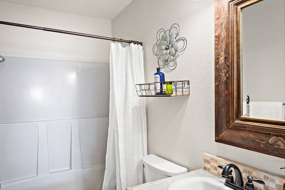 Photo of Bathroom in Naches