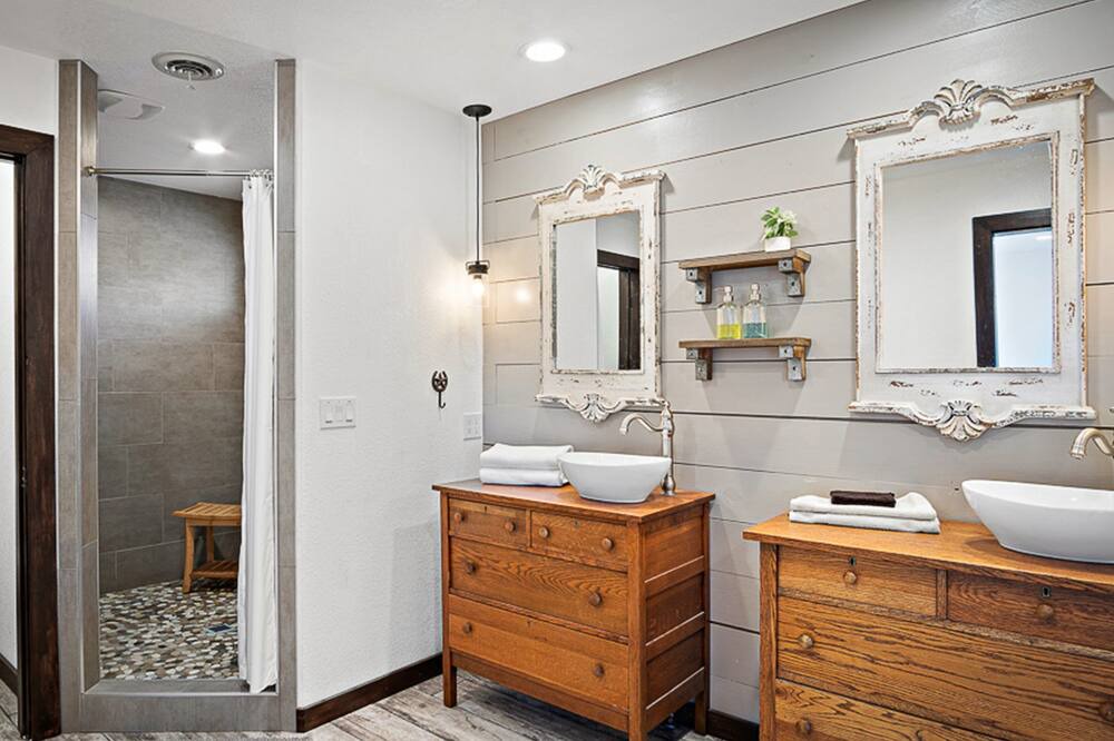 Photo of Bathroom in Naches