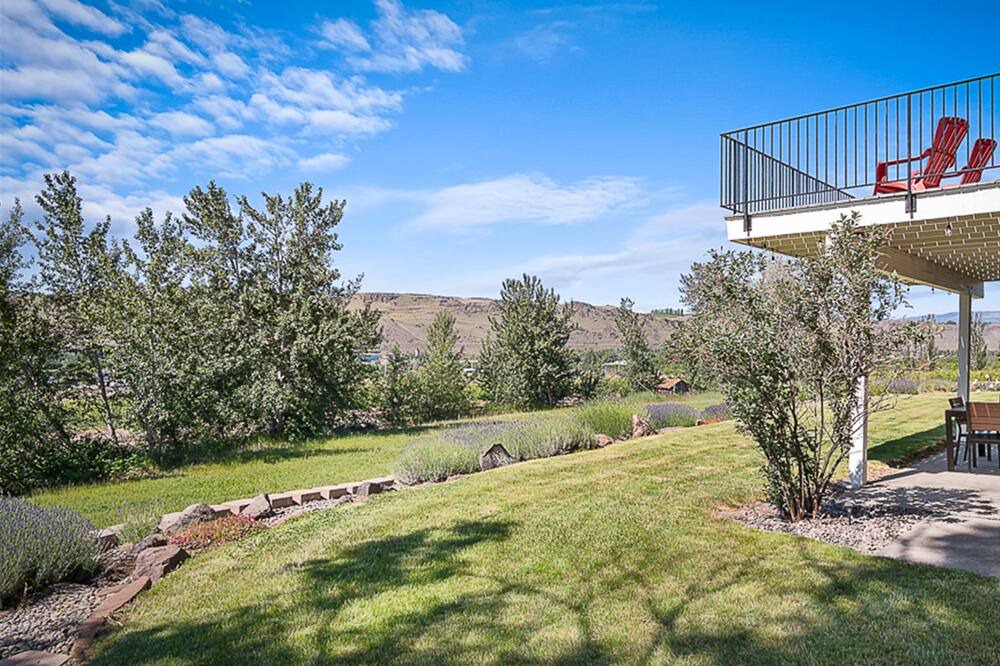 Photo of Others in Naches