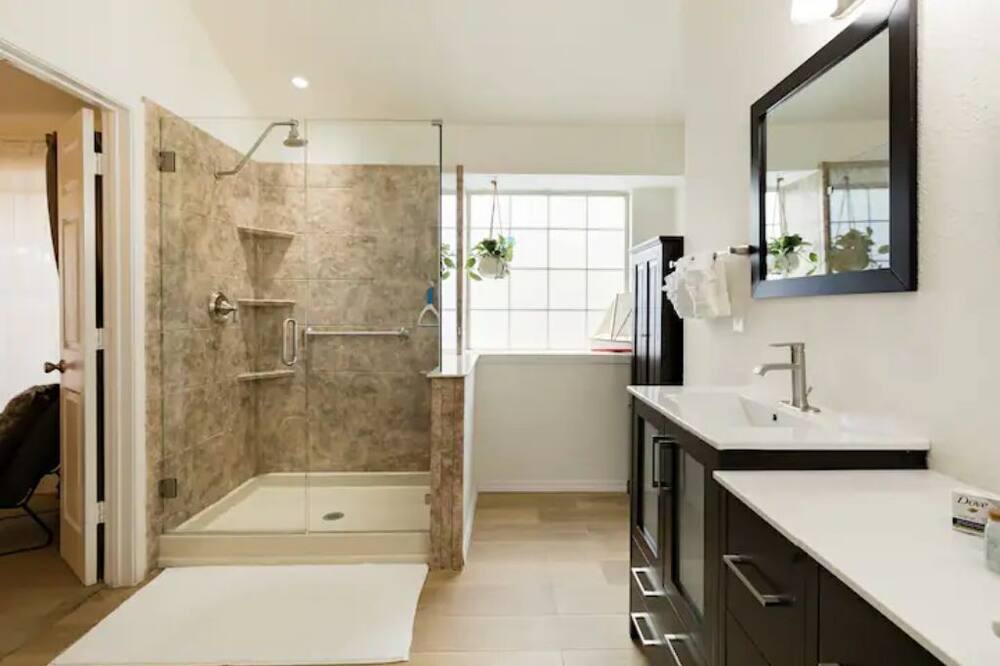 Photo of Kitchen in Allen