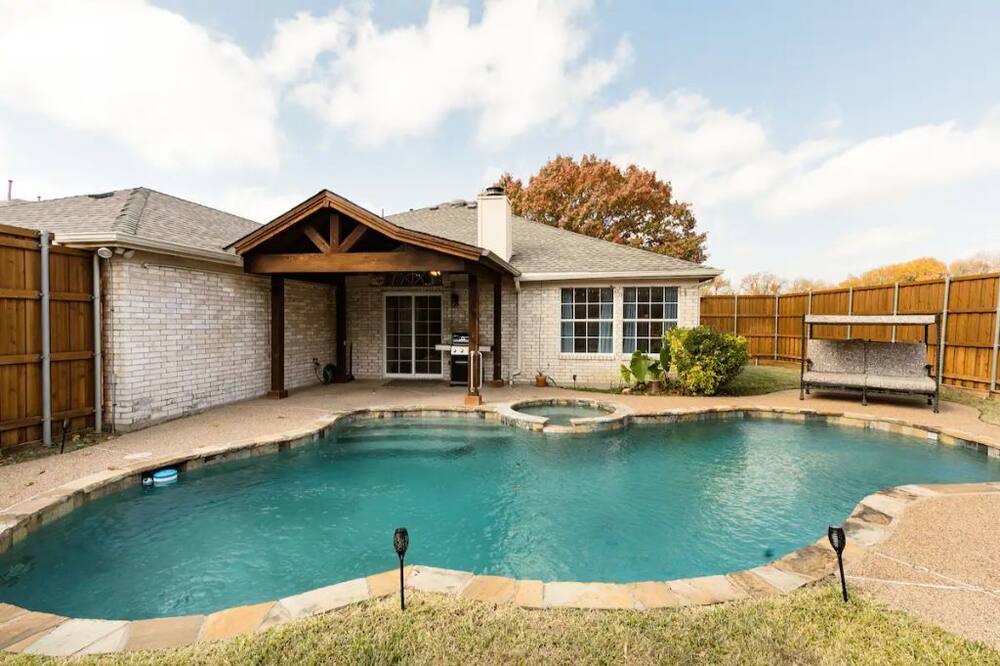 Photo of Outdoor in Allen