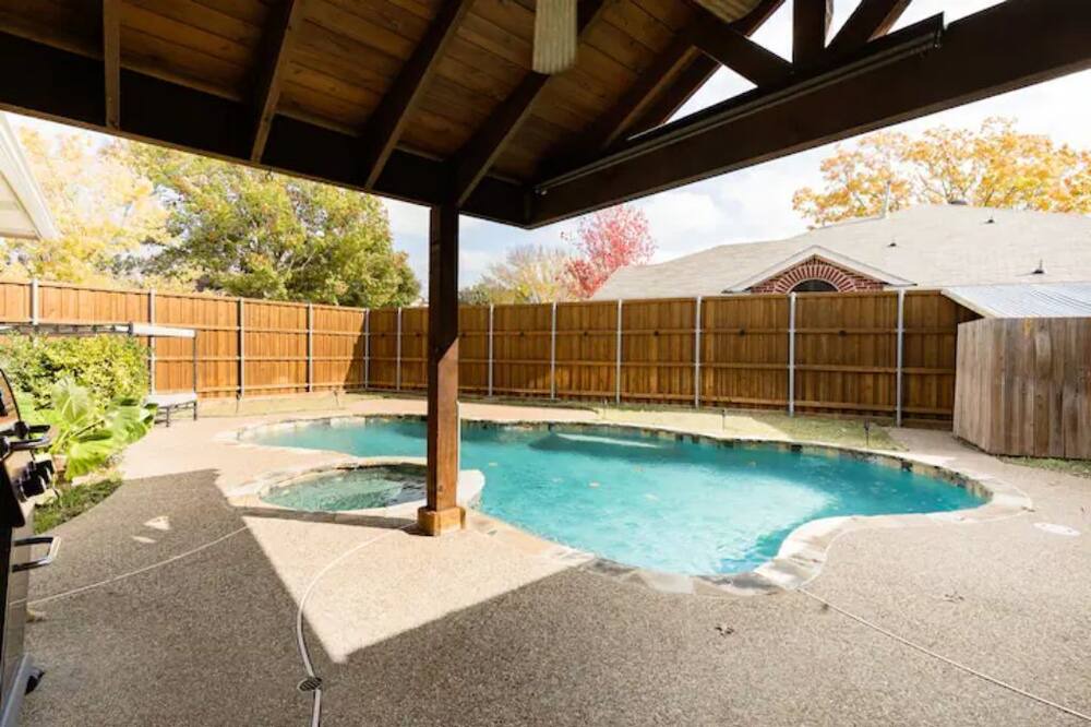 Photo of Outdoor in Allen