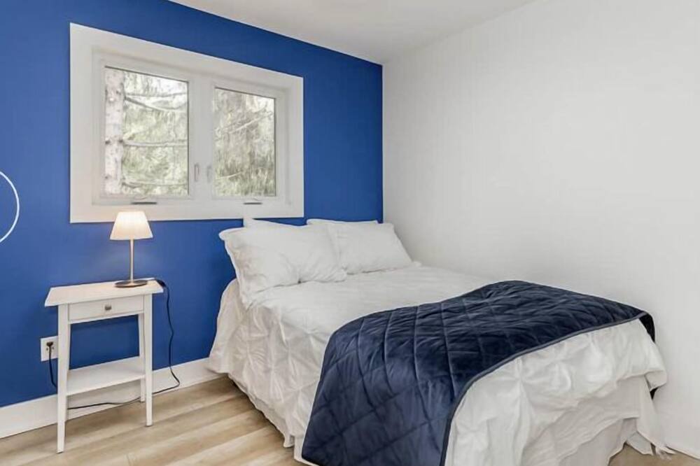 Photo of Bedroom in Irondale
