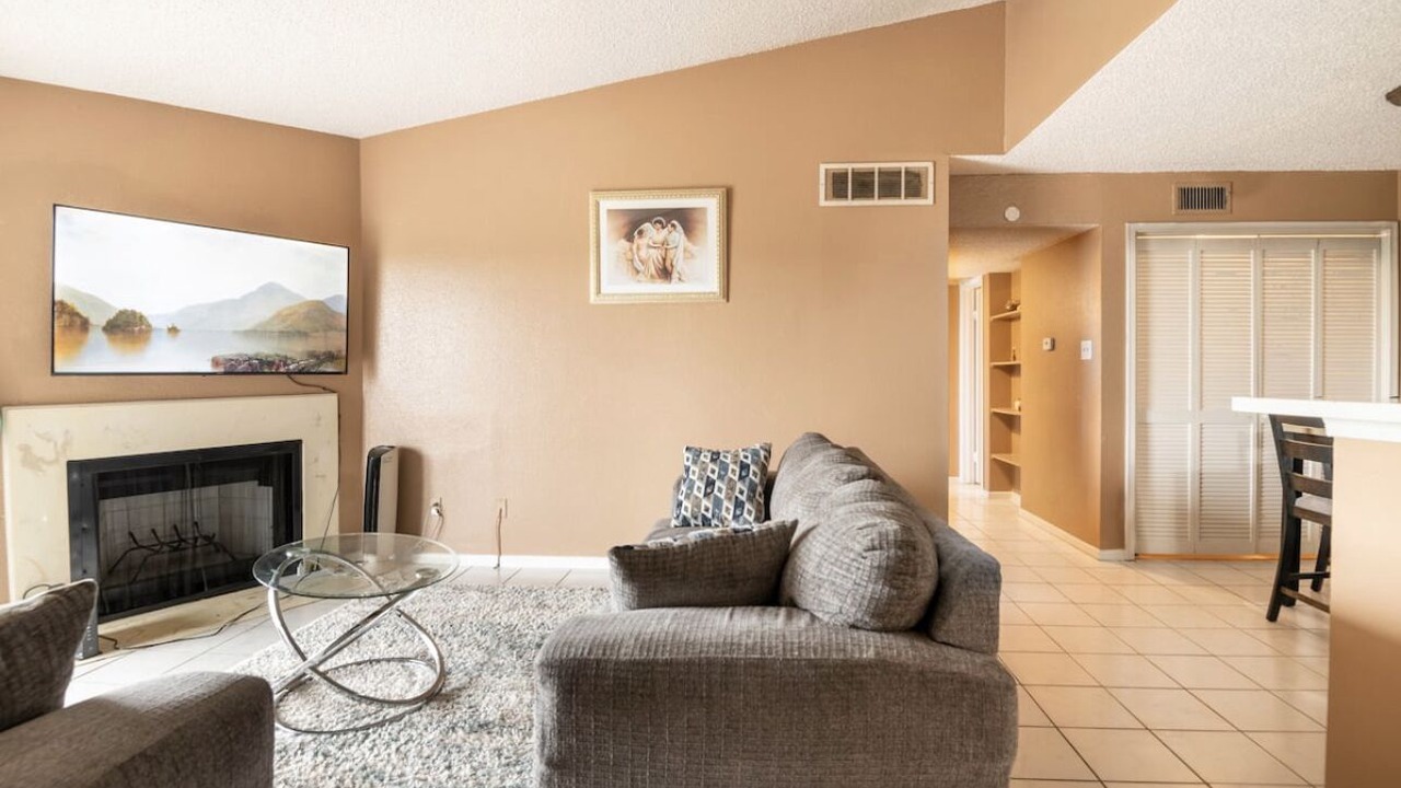 Photo of Livingroom in Greater Fondren Southwest
