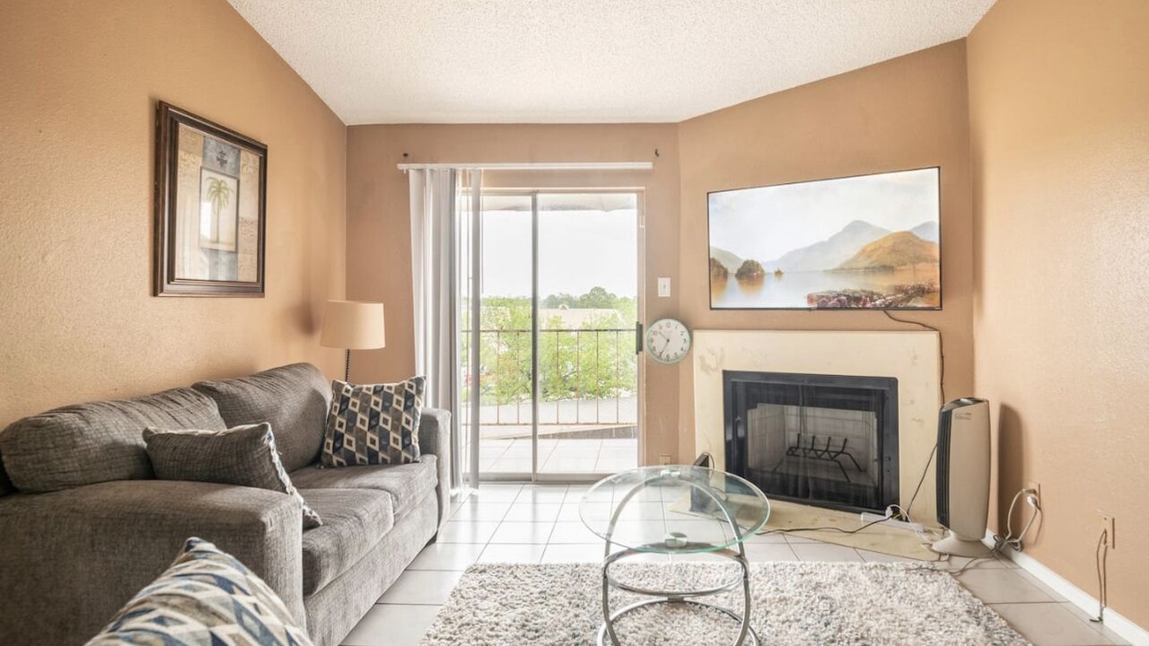 Photo of Livingroom in Greater Fondren Southwest