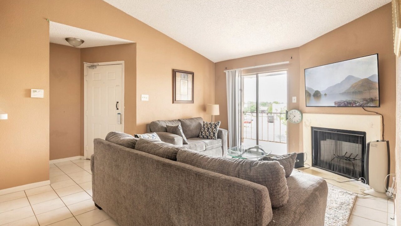 Photo of Livingroom in Greater Fondren Southwest
