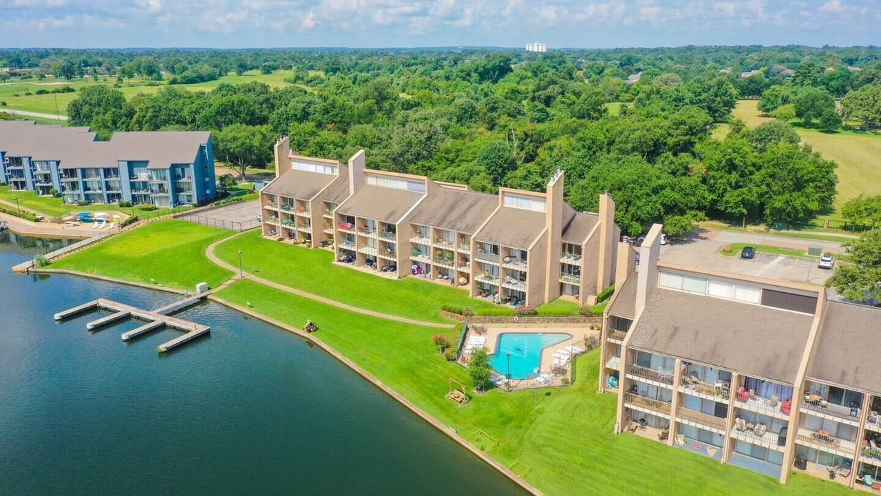 Photo of Outdoor in Walden on Lake Conroe