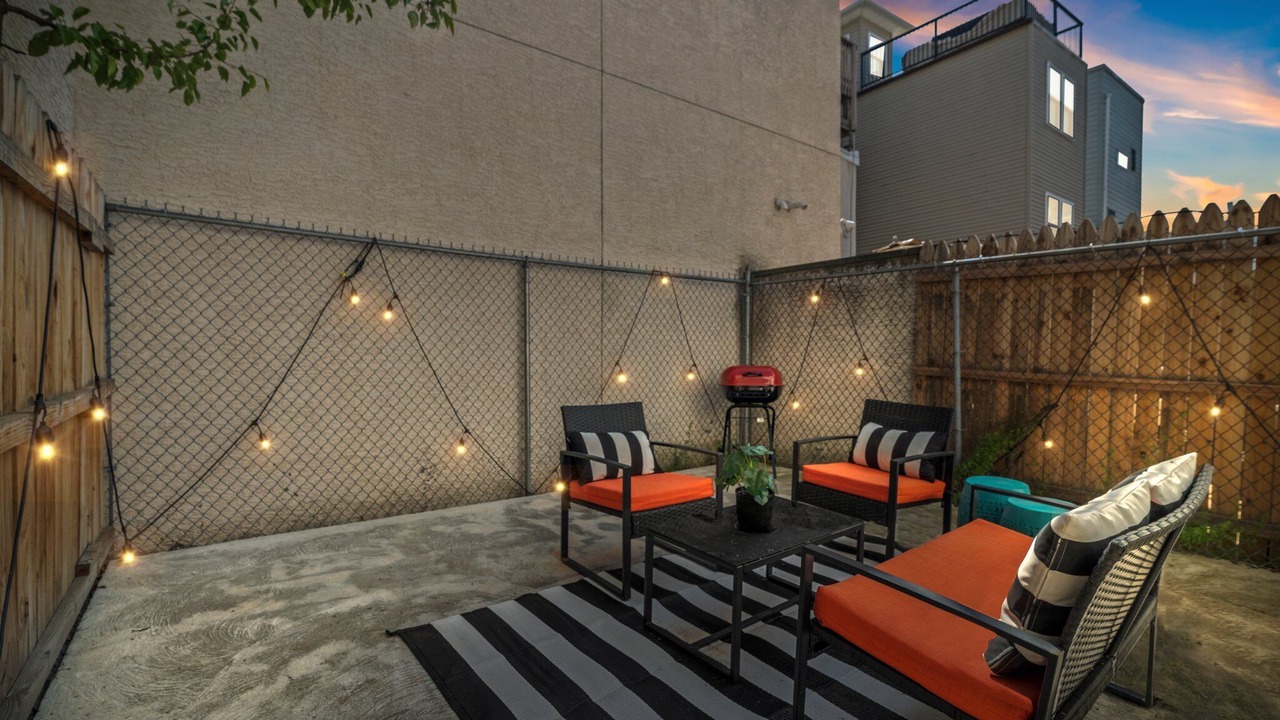 Photo of Others in Fairmount