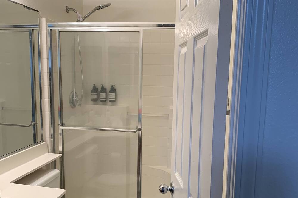 Photo of Bathroom in Hesperia